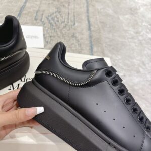 ALEXANDER MCQUEEN OVERSIZED LEATHER ZIPPER SNEAKERS - M019