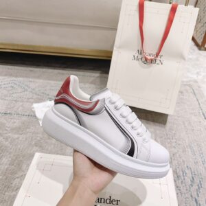 ALEXANDER MCQUEEN OVERSIZED SNEAKER - M016