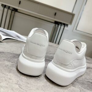 ALEXANDER MCQUEEN OVERSIZED SNEAKER QUILTED WHITE - M022