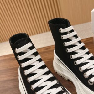 ALEXANDER MCQUEEN TREAD SLICK