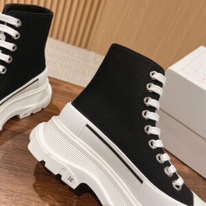 ALEXANDER MCQUEEN TREAD SLICK