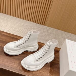 ALEXANDER MCQUEEN TREAD SLICK HIGH-TOP SNEAKER - M038