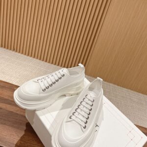 ALEXANDER MCQUEEN TREAD SLICK SNEAKER - M033