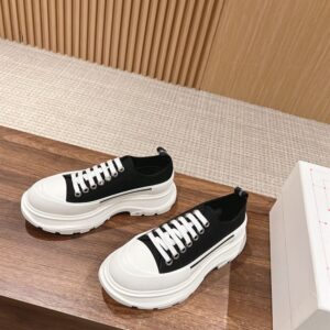 ALEXANDER MCQUEEN TREAD SLICK SNEAKER - M034