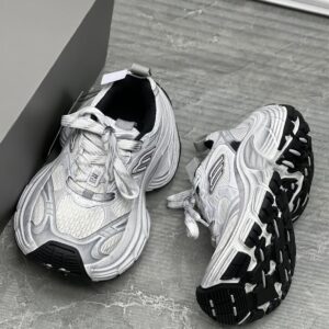 BALENCIAGA 10XL SNEAKER IN WHITE/BLACK/GRIS - B009