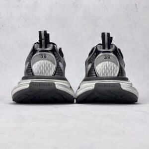 BALENCIAGA 3XL SNEAKER IN GREY - B033