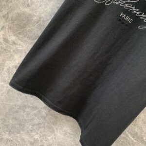 BALENCIAGA BB MOTEL T-SHIRT MEDIUM FIT IN BLACK - Y003