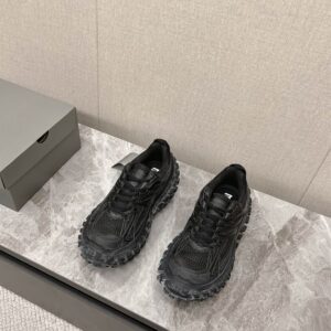 BALENCIAGA BOUNCER SNEAKER IN BLACK - B047