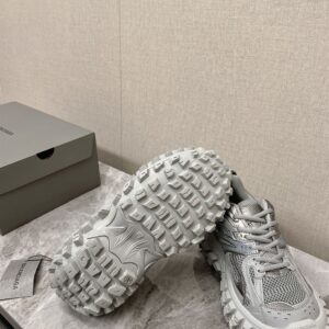 BALENCIAGA BOUNCER SNEAKER IN GREY - B048