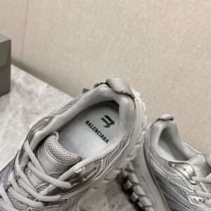 BALENCIAGA BOUNCER SNEAKER IN GREY - B048