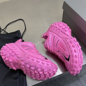 BALENCIAGA BOUNCER SNEAKER IN PINK - B058