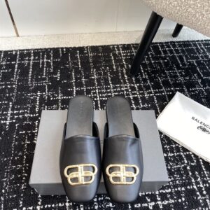 BALENCIAGA COSY BB LOGO PLAQUE MULES - E006