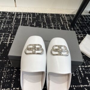 BALENCIAGA COSY BB LOGO PLAQUE MULES - E007