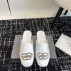 BALENCIAGA COSY BB LOGO PLAQUE MULES - E007