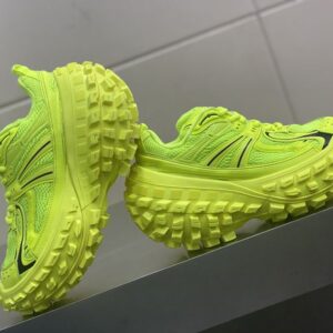 BALENCIAGA DEFENDER TRAINERS FLUO YELLOW - B057