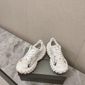 BALENCIAGA DEFENDER TRAINERS LIGHT BEIGE - B049