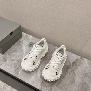 BALENCIAGA DEFENDER TRAINERS LIGHT BEIGE - B049