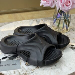 BALENCIAGA MOLD SLIDE SANDAL BLACK - E030