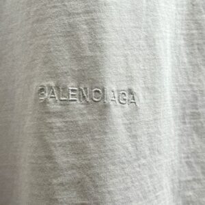 BALENCIAGA PARIS LIBERTY T-SHIRT MEDIUM FIT IN OFF WHITE - Y006