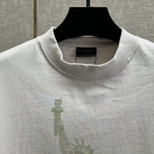 BALENCIAGA PARIS LIBERTY T-SHIRT MEDIUM FIT IN OFF WHITE - Y006