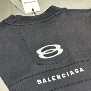 BALENCIAGA UNITY SPORTS ICON BIKER T-SHIRT - Y024