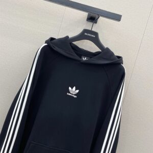 BALENCIAGA X ADIDAS LARGE FIT HOODIE BLACK - BH040