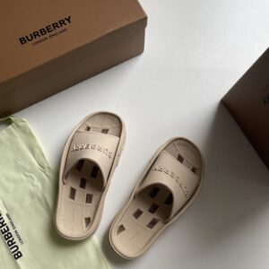 BURBERRY BUCKLOW SLIDES BLACK - U010