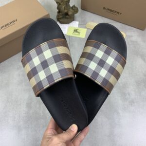 BURBERRY CHECK SLIDES - U004