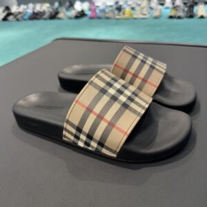 BURBERRY CHECK SLIDES - U005