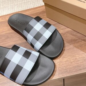 BURBERRY CHECK SLIDES - U014