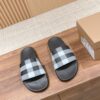 BURBERRY CHECK SLIDES - U014