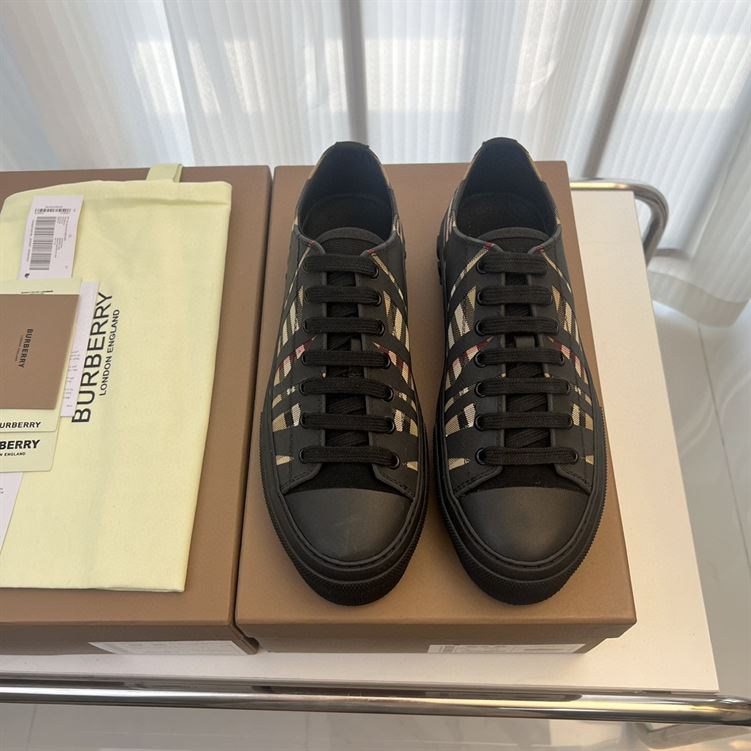 BURBERRY CHECKED LACE-UP SNEAKERS - R018