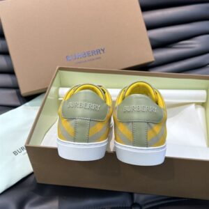 BURBERRY CHECKED LACE-UP SNEAKERS - R019