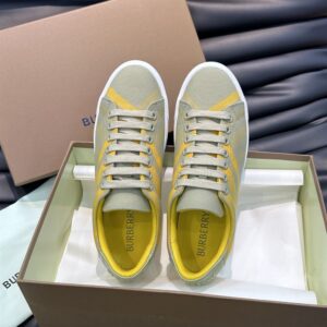 BURBERRY CHECKED LACE-UP SNEAKERS - R019