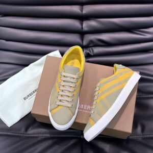 BURBERRY CHECKED LACE-UP SNEAKERS - R019