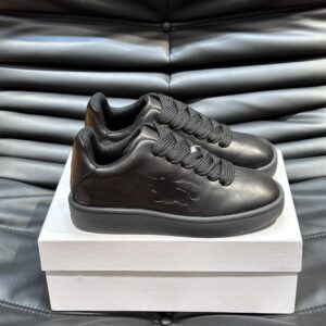 BURBERRY LEATHER BOX SNEAKERS BLACK - R008