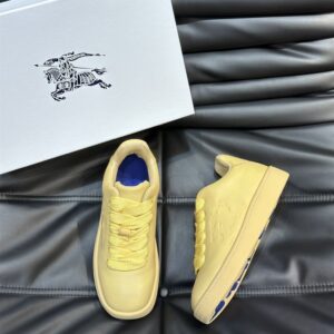 BURBERRY LEATHER BOX SNEAKERS DAFFODIL - R007