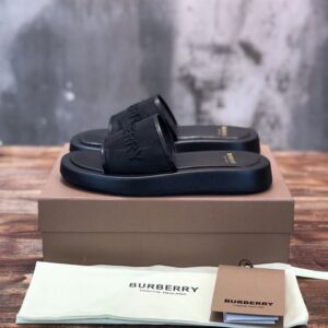 BURBERRY LOGO CANVAS SLIDE SANDALS - U031