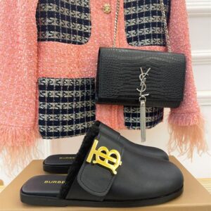 BURBERRY MONOGRAM DETAIL SHEARLING-LINED LEATHER MULES - U018