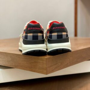 BURBERRY RAMSEY SNEAKER - R026