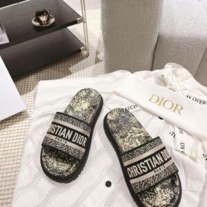 CHRISTIAN DIOR DWAY PLATFORM SLIDE - D058