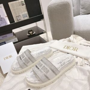 CHRISTIAN DIOR DWAY PLATFORM SLIDE - D059