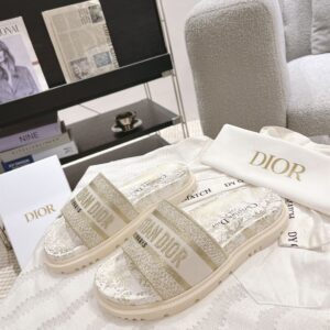 CHRISTIAN DIOR DWAY PLATFORM SLIDE - D060