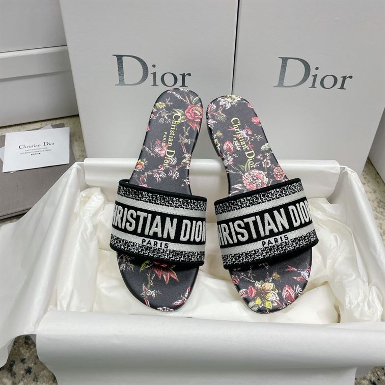 CHRISTIAN DIOR DWAY SLIDE - D039