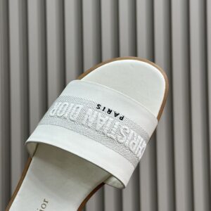 CHRISTIAN DIOR DWAY SLIDE - D051