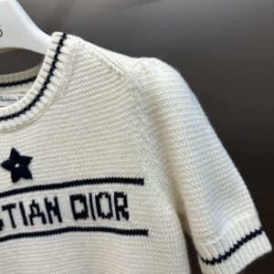 CHRISTIAN DIOR SHORT-SLEEVED SWEATER - O046