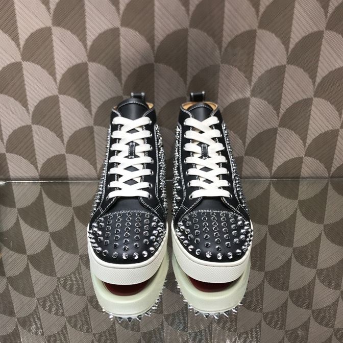 CHRISTIAN LOUBOUTIN LOUIS SPIKES FLAT SNEAKERS - C048