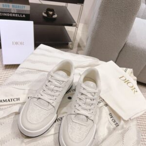 DIOR ONE SNEAKER WHITE DIOR OBLIQUE PERFORATED CALFSKIN - I085