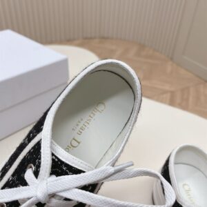 DIOR WALKNDIOR PLATFORM SNEAKER BLACK AND WHITE CANNAGE TWEED - I098