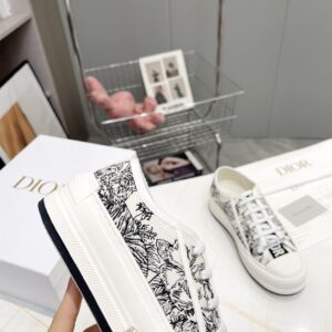 DIOR WALKNDIOR PLATFORM SNEAKER EMBROIDERED COTTON TOILE DE JOUY VOYAGE - I096